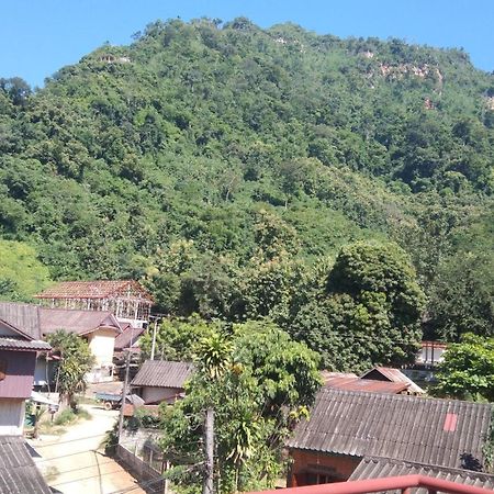 Amphai Guest House Nongkhiaw Exteriör bild